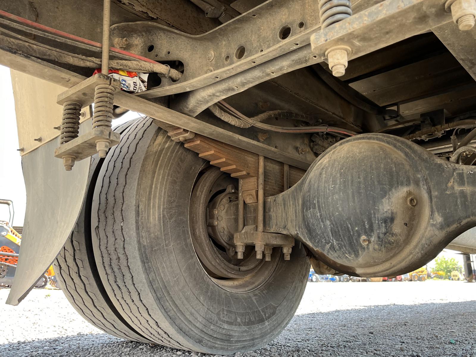 ./imagenes/INVOICE/2019/17193/CAMION CON GRUA HIAB IMT 1178 SL K2 (21).JPG